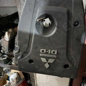 L200 Motor Üst Koruma Plastiği